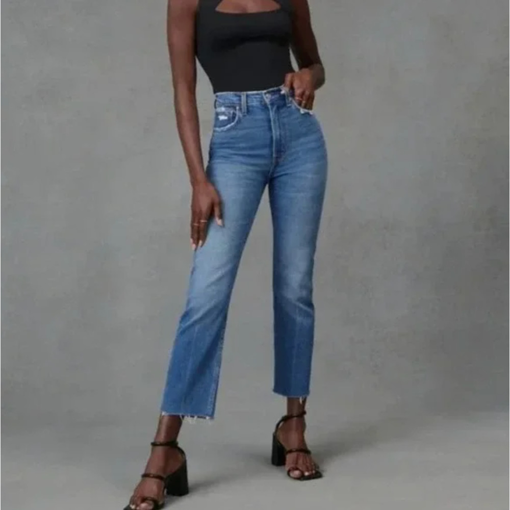 Abercrombie & Fitch Women's Straight Leg Jeans - Medium Blue